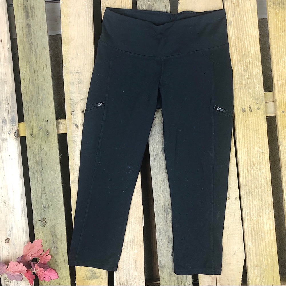 Athleta Black Drifter Capri Yoga Leggings Small - Picture 2 of 8